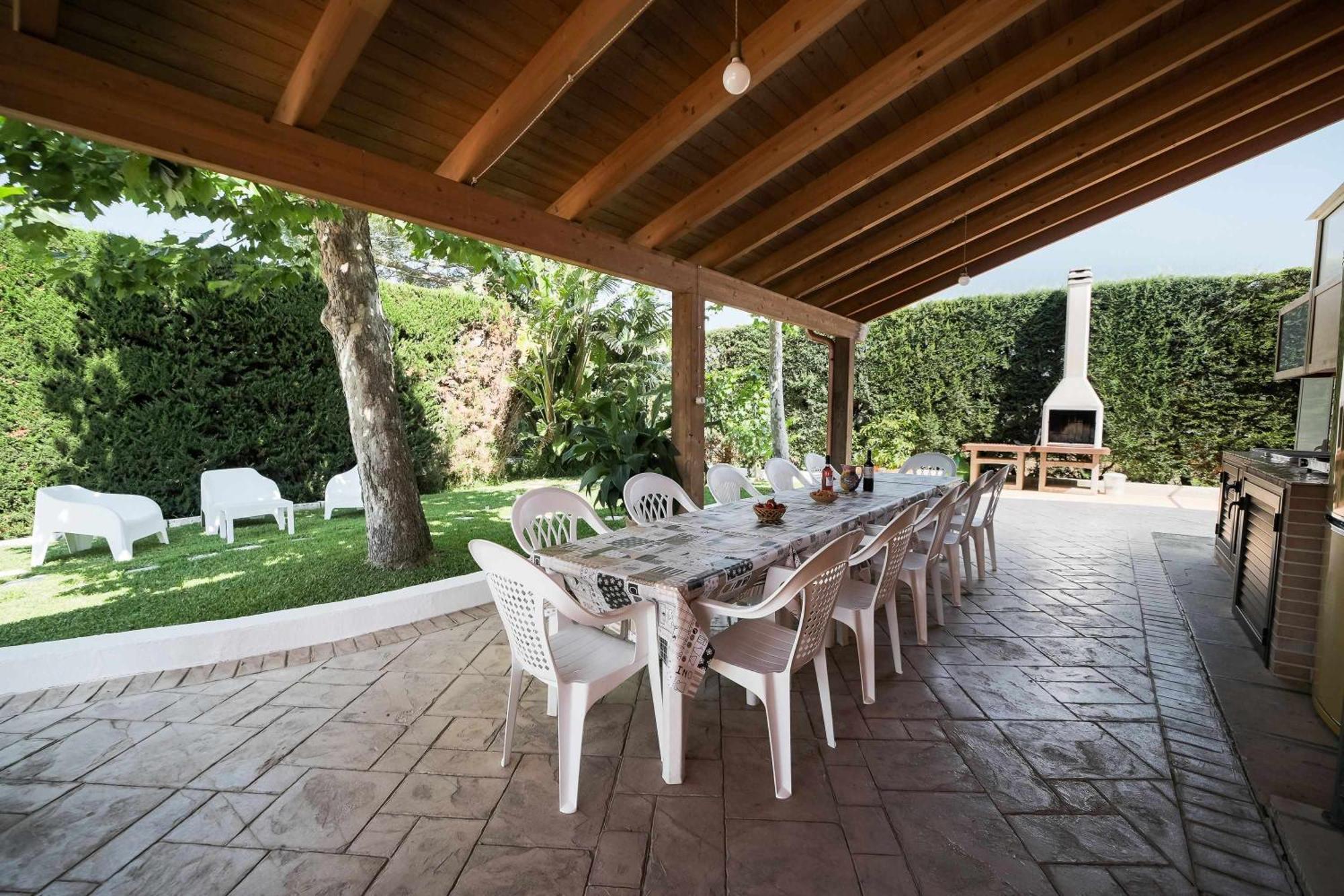 Villa Claudia By Vivimy Parabita Exteriör bild